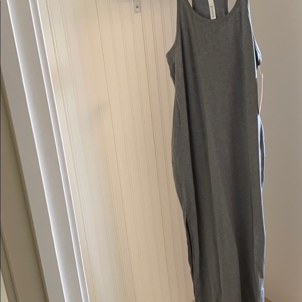 NWT. Lululemon Refresh Maxi Dress II. Size 10.